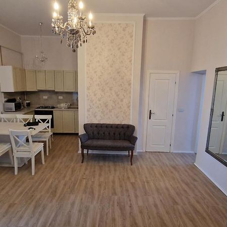 Uvs Central Luxury Apartment أرادايا المظهر الخارجي الصورة