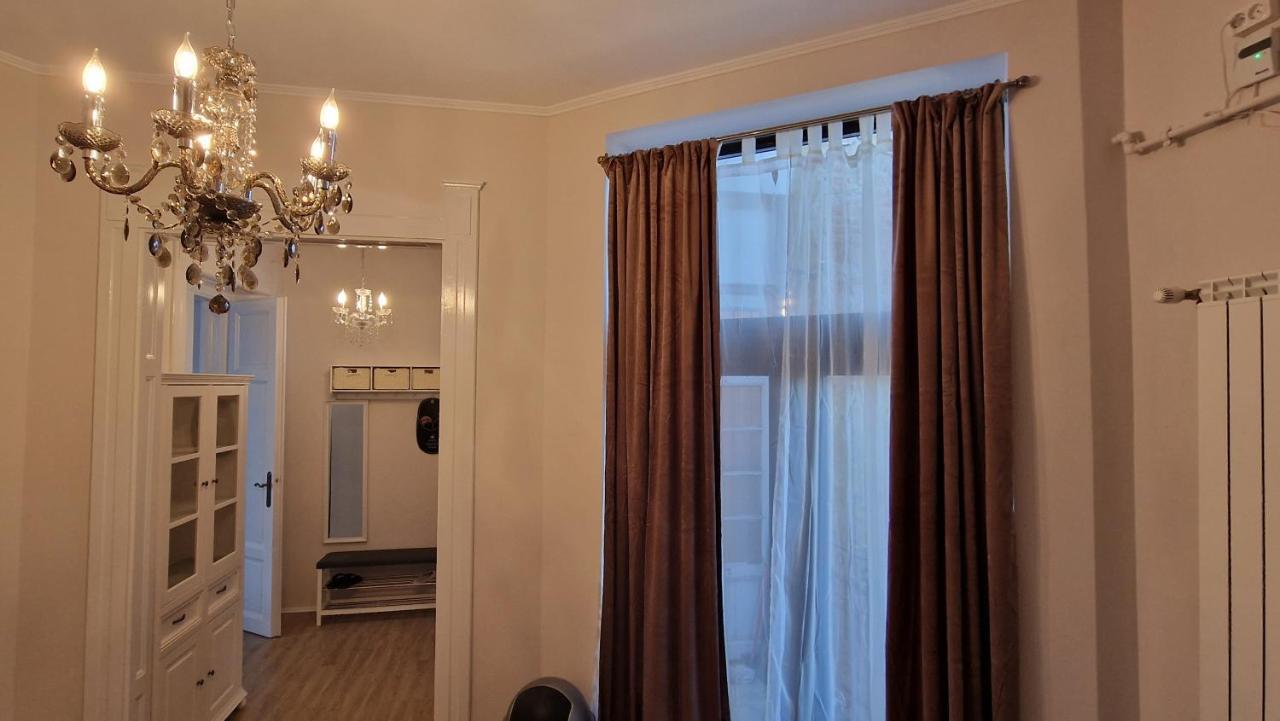 Uvs Central Luxury Apartment أرادايا المظهر الخارجي الصورة