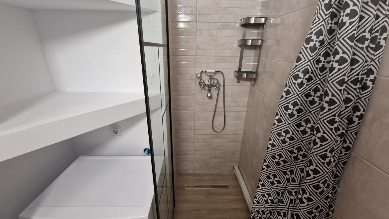 Uvs Central Luxury Apartment أرادايا المظهر الخارجي الصورة